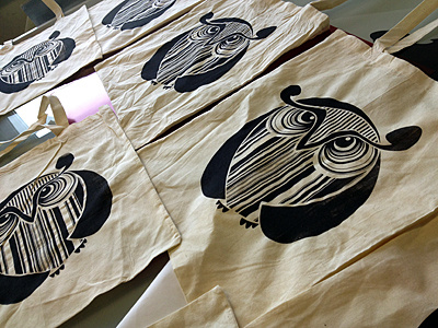 trust. bags. analog bag illustration owl print silkscreen print