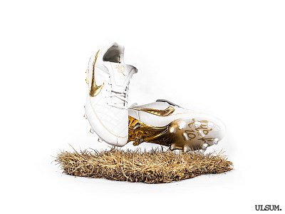 Nike Tiempo R10 'Touch of Gold'