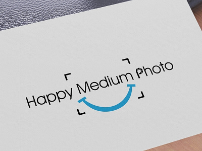 Happy Medium Photos branding camera clean design esolz esolzlogodesign happy illustrations logo photos professional simple typography ui vector
