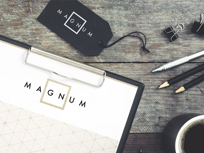 Magnum branding font retro vintage