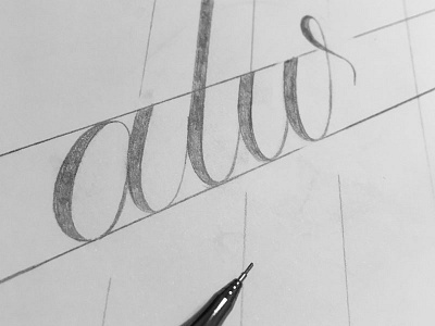 Sketching copperplate flourishes lettering