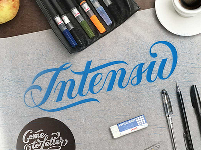 Intensiv lettering script