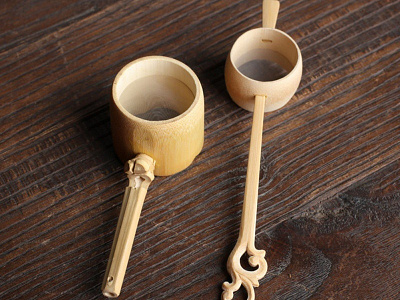 Bamboo Rattan Vintage Spout Tea Strainer For Sale 