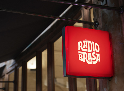Rádio Brasa design logo