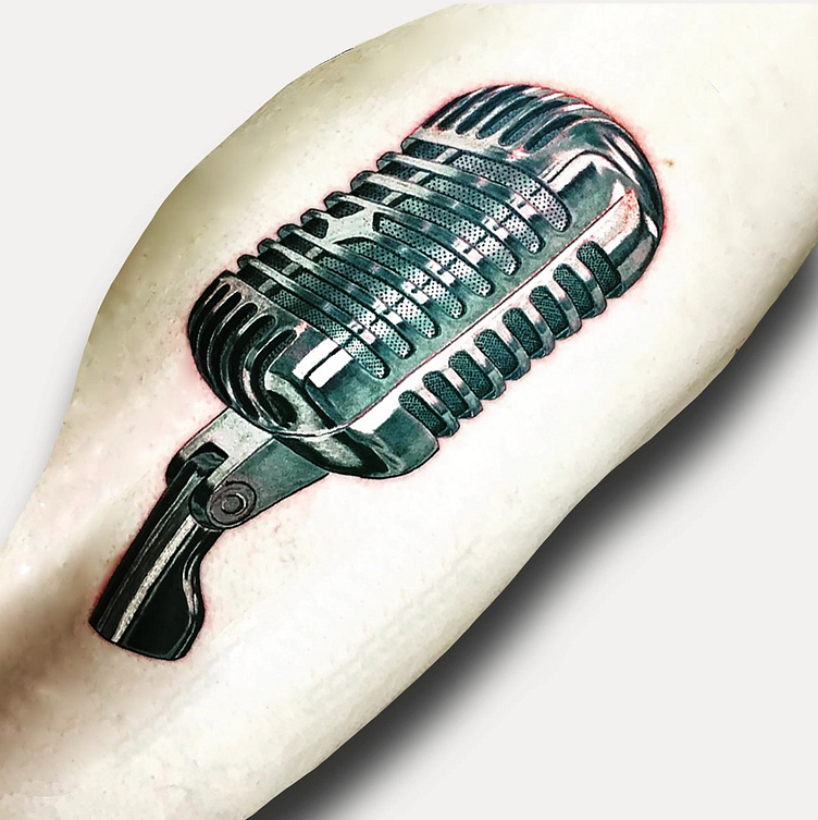 Female Tattoo Artist Los Angeles by Los