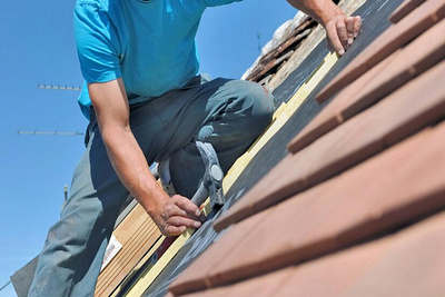 HIGH-QUALITY ROOF REPAIR SERVICES OFFERED BY SKILLED PROFESSIONA