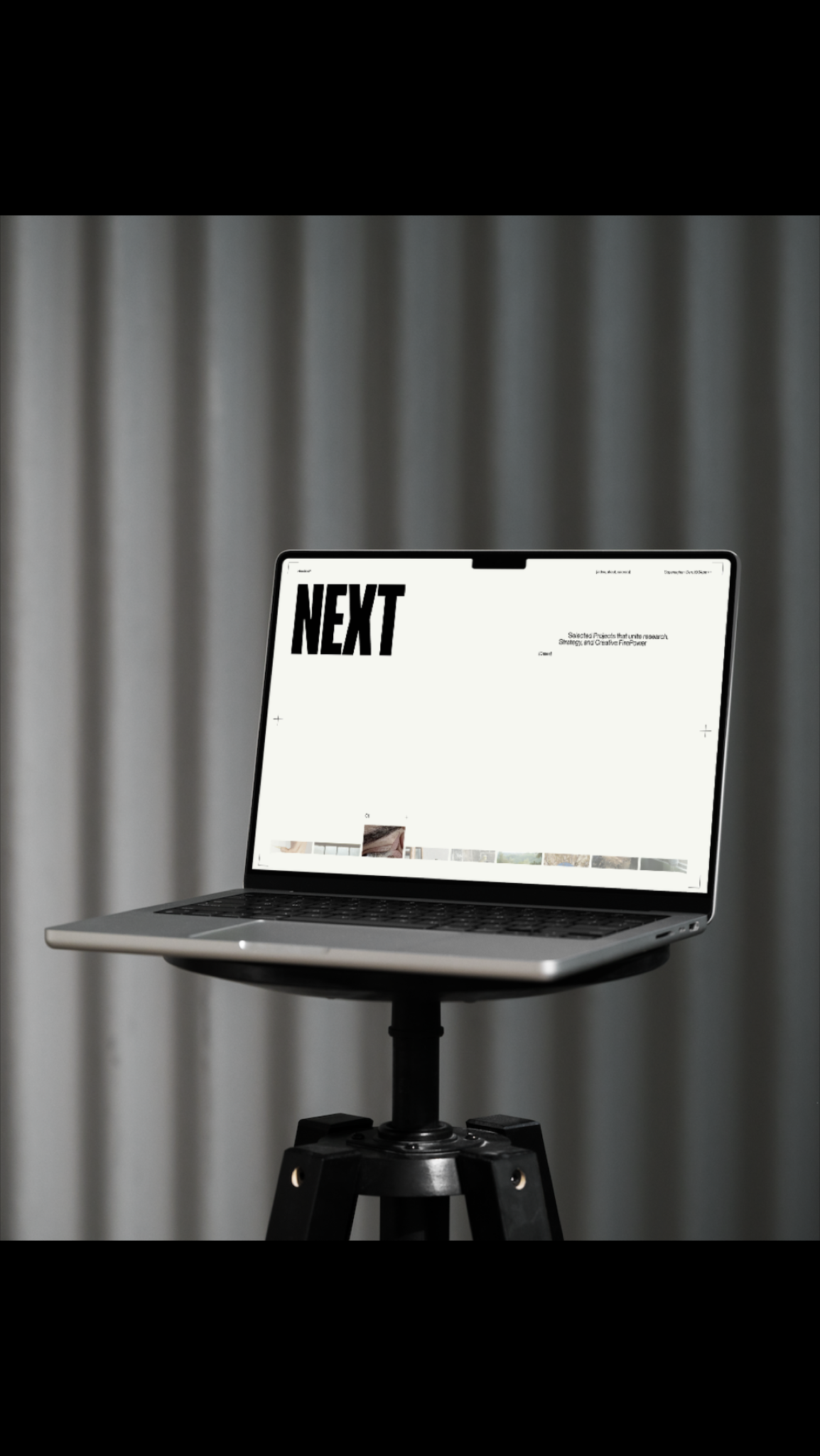 Hipotesi™ / [Scroll Animation] 3d animation branding design galleryinspodesign graphic design motion graphics sliderinspirationdesign slidesanimationinspo typography ui userinterface ux