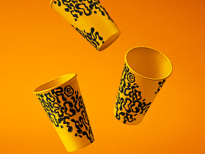 Premium PSD  Free psd mockup two colorful cups with different