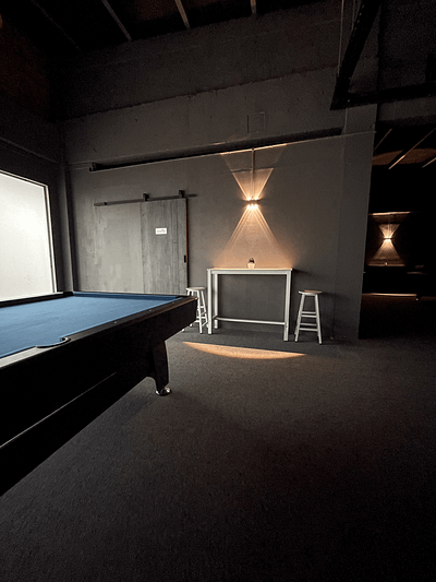 Lapan Pool Table & Place