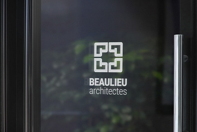 Model for a design project UX/UI BEAULIEU architectes logo mockup projet tuteré ui ux