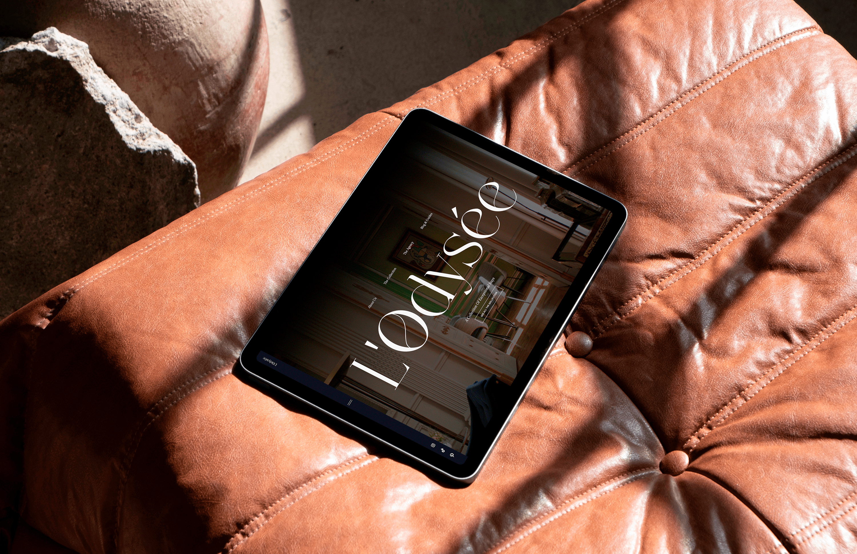 L'Odysée · Reservations of luxury stays · Horizontal scroll animation booking exceptional stays horizontal scroll hotels ui