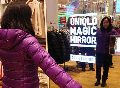 UNIQLO Magic Mirror