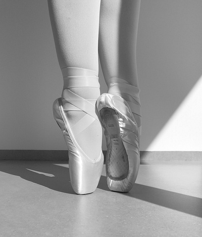 Pointe shoes b/w ballerina ballet ballet photography photography pointe shoes