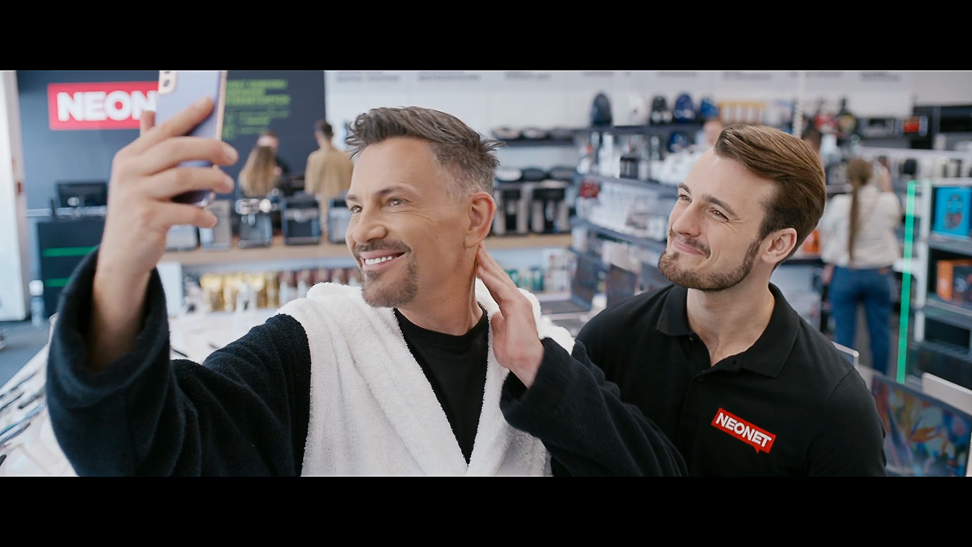 NEONET - Filmy wizerunkowe z celebrytami