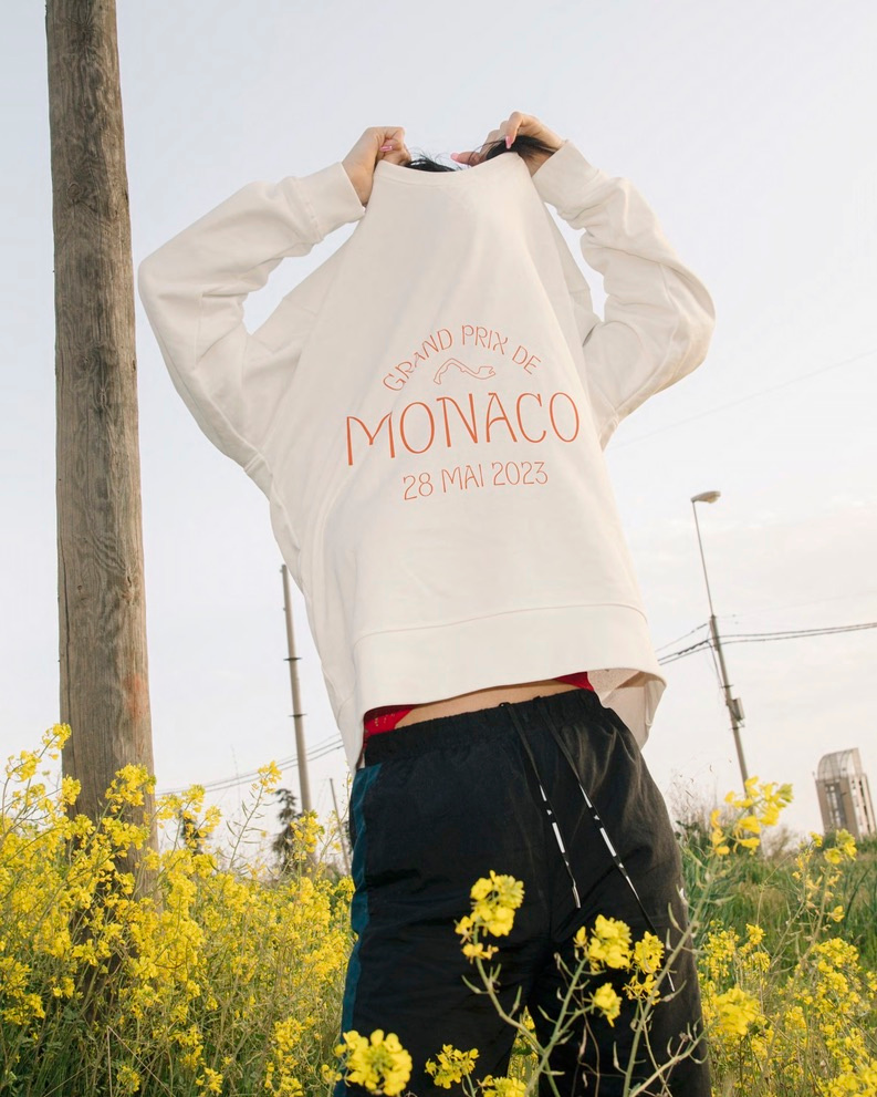 Bijoux font graphic design typography