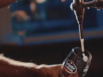 Estrella Galicia Bumper animation beer collage colors dynamic graphic design paper