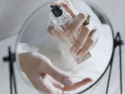 Demo: Luxury Perfume Commercial branding motion graphics