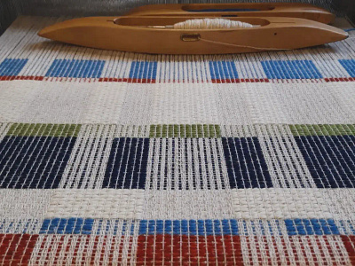 Handwoven halvdräll fabric for Helde | Handweaving Studio