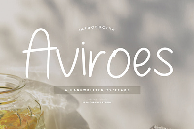 Aviroes – A Handwritten Typeface monoline brush