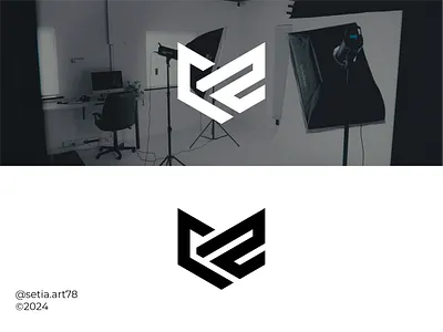 Letter C and 2 monogram Logo abstract apparel brand branding c2 concept logo design elegant graphic design identity illustration letter c lettering logo logomarca logomark mark monogram typography vector