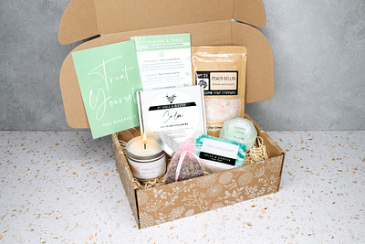 Luxe Pamper Hamper branding graphic design product design product photography