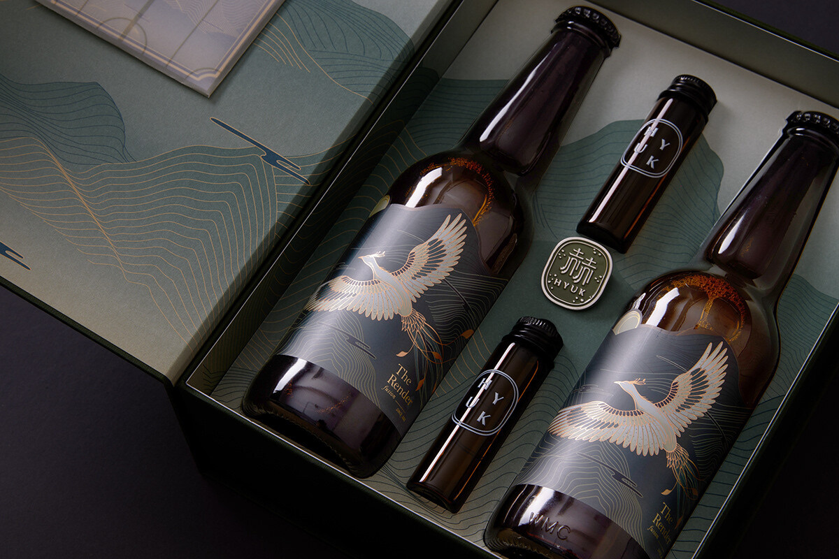 Package | Wine labels, Gift box, Card 3d animation branding graphic design logo motion graphics ui
