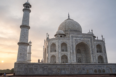 Taj Mahal and Beyond Agra Day Tour by Car