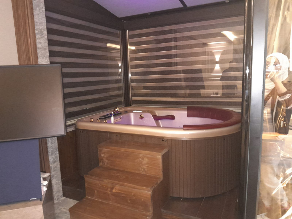 For rent Deir Ghbar Apartment - Image 8