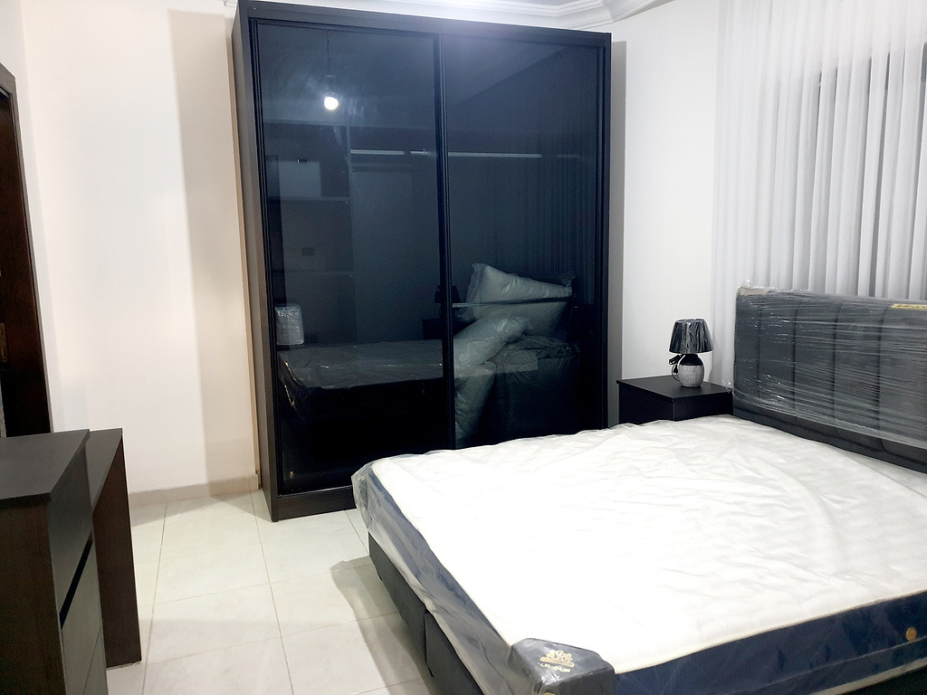 For rent Deir Ghbar Apartment - Image 4