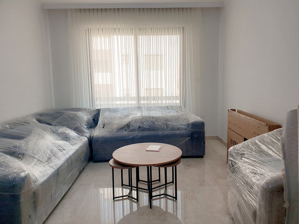 For rent Deir Ghbar Apartment - Image 1