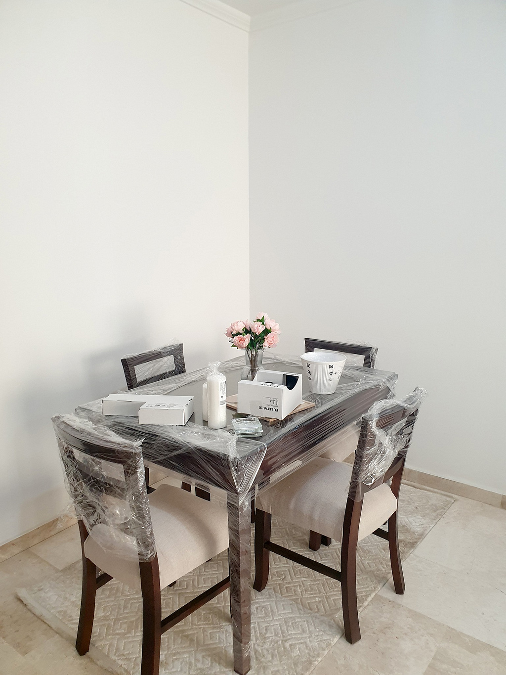 For rent Deir Ghbar Apartment - Image 2