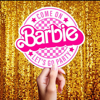 Barbie Dreams: How to Create the Perfect Barbie-themed Photo Boo birthday photo prop photobooth photography