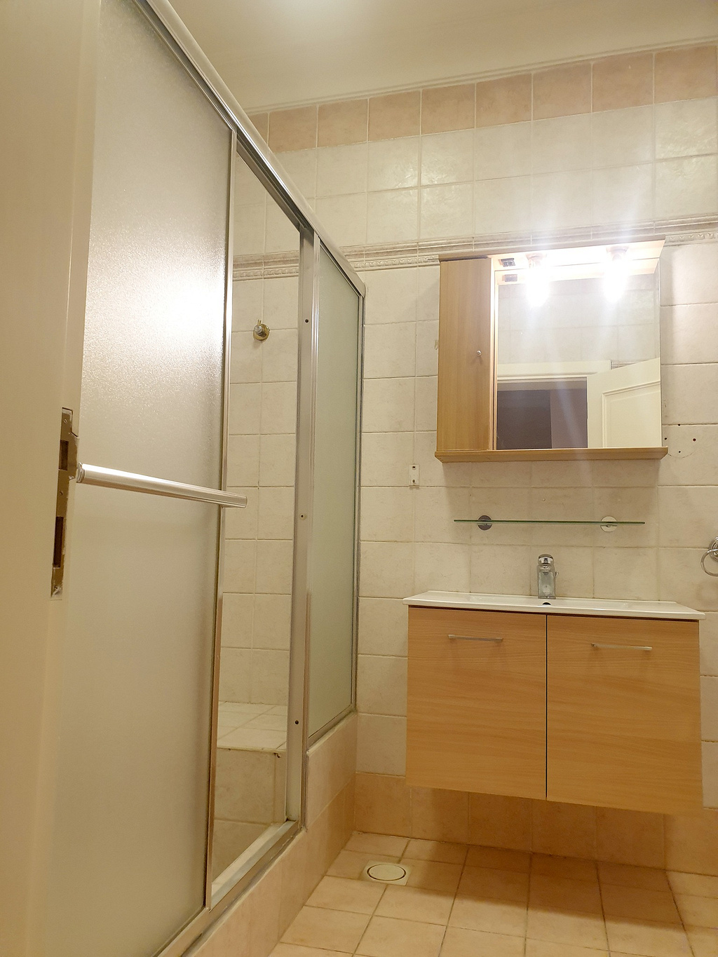 For rent Abdoun Apartment - Image 13