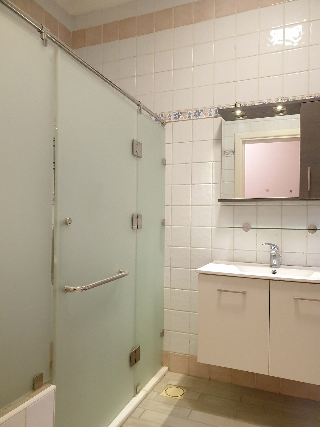 For rent Abdoun Apartment - Image 12