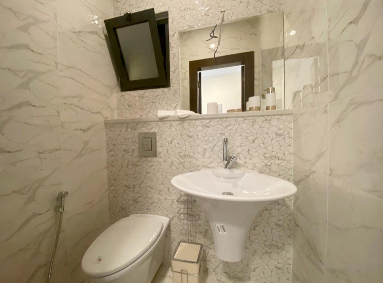 For rent 4th Circle Apartment - Image 9