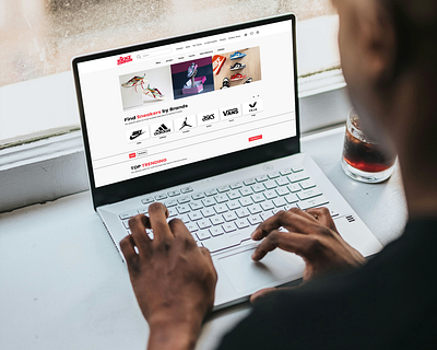 KICKZ COMPARE adidas design home page landing page nike puma shoes ui ux website