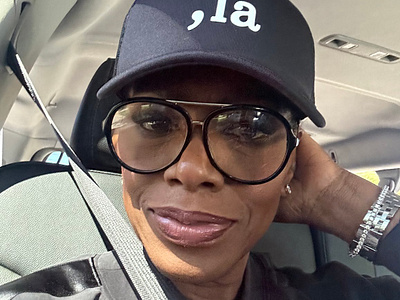 Sheryl Lee Ralph Comma la Hat design illustration