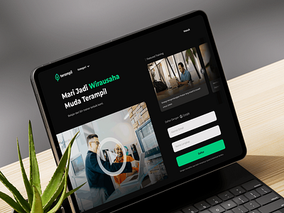 Terampil.com - Landing page Tablet view course dark mode landing page online course tablet view ui