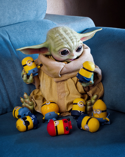 Grogu loves Minions! baby yoda grogu hot toys mcdonalds minions photography star wars toyphoto toyphotography toys