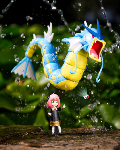 Gyarados! Berserker splash! 💦 anya forger bandai photography pokemon spy x family toyphoto toyphotography toys