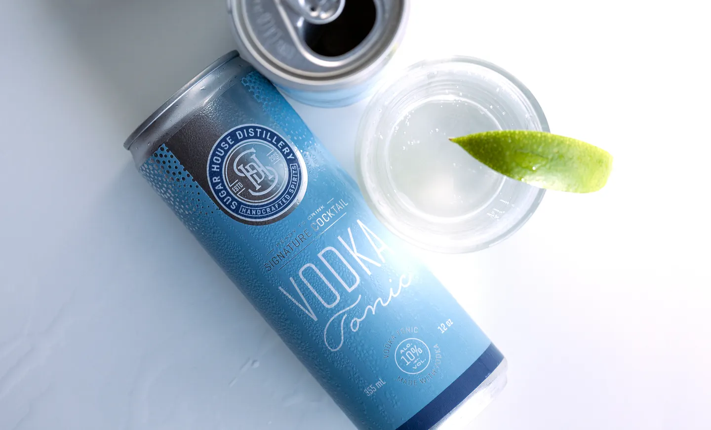 Refreshing Vodka Tonic: A Perfect Cocktail for Any Occasion