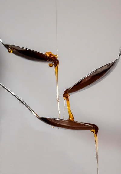 Fast shutter vs Slow shutter - Honey dripping from spoons camera photo photography photoshop