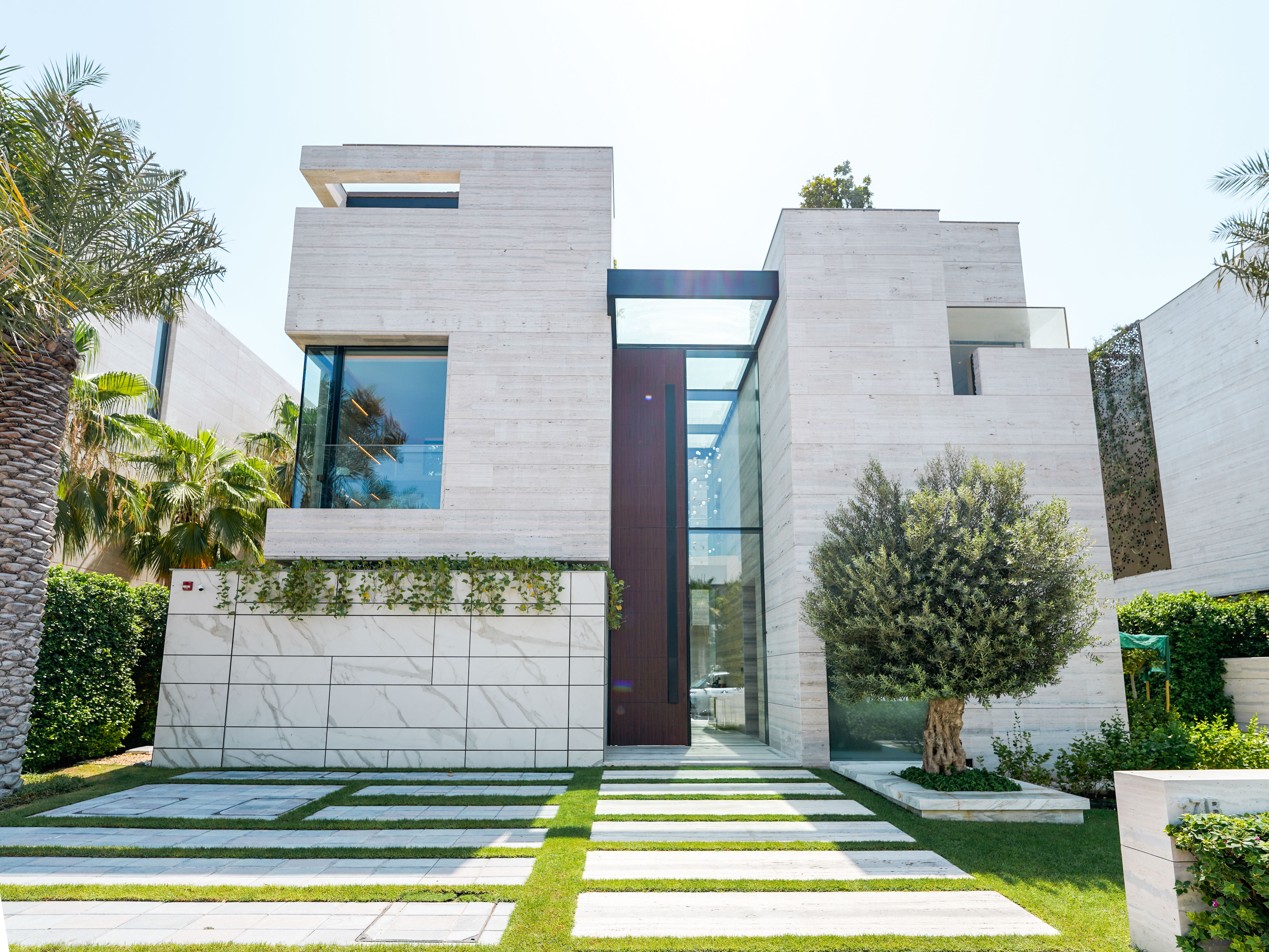 Real Estate Photography & Videography cinematic dubai palm jumeirah photography property tour real estate reels shotoniphone videography youtube
