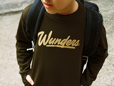 Wunders apparel calligraphy clothing design lettering logo logotype script tshirt