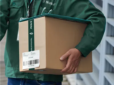 TA Vital™ shipping box and uniform | by BEAN CREATIVE® bean creative brand identity branding branding agency design graphic design logo practical branding shipping box uniform