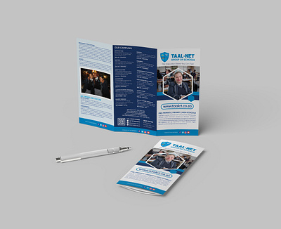 trifold brouchure branding creativity flyer design