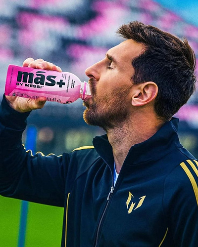 Showcasing Messi MAS+ – 3D Carousel Intro Slider MAS+ Website 3d animation branding graphic design logo motion graphics ui