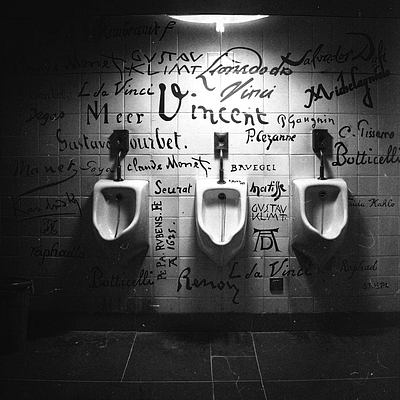 Urinals art artists tag tagging urinal