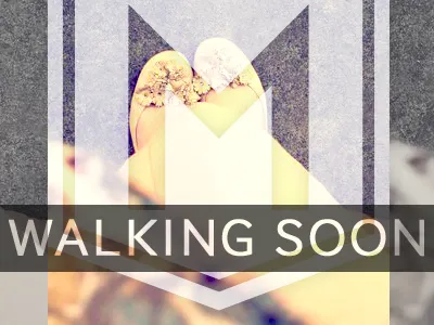 Walking Soon design munishoes web