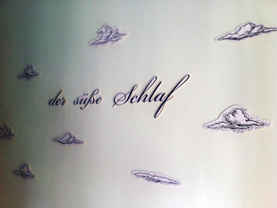 der süße schlaf art wall